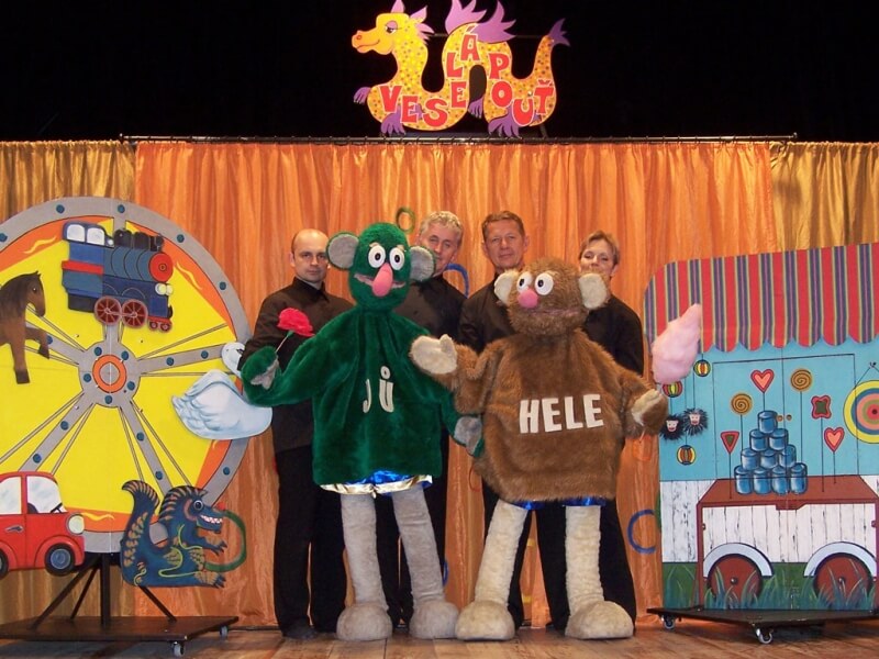 https://www.itrebon.cz/kalendar/-loutkova-revue-ju-a-hele-trebonsky-divadelni-festival_17991.html